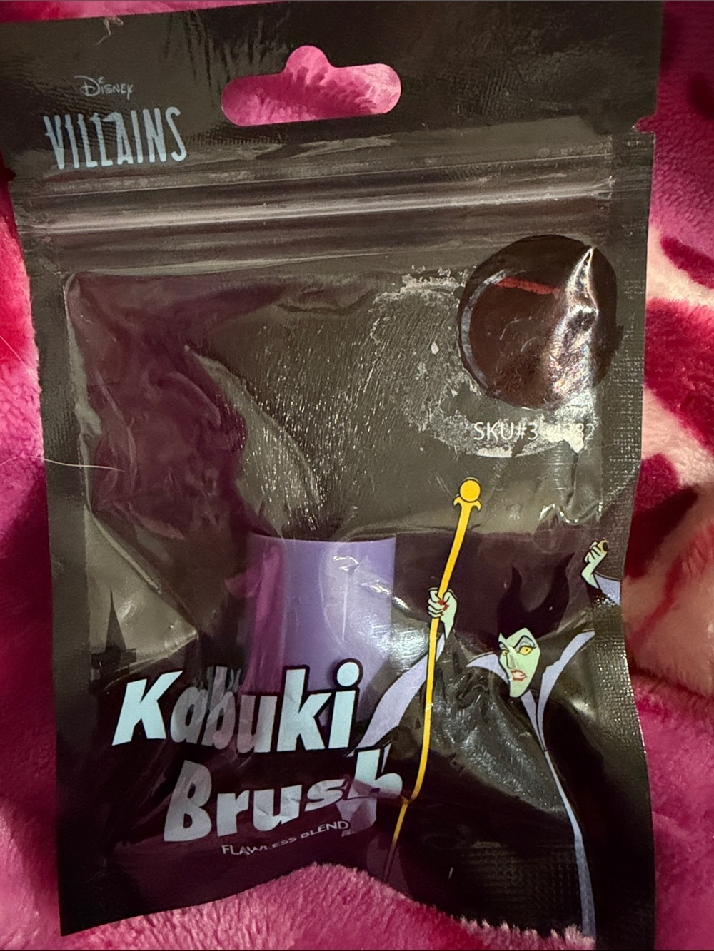 3/$15 🌸 Disney Villains Kabuki Brush - Maleficent